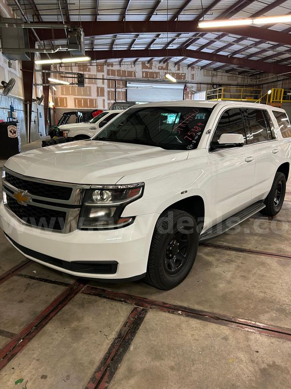 WHITE 2019 CHEVROLET TAHOE