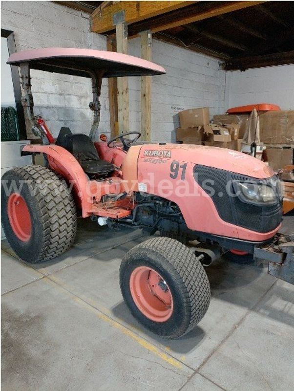 2010 Kubota tractor