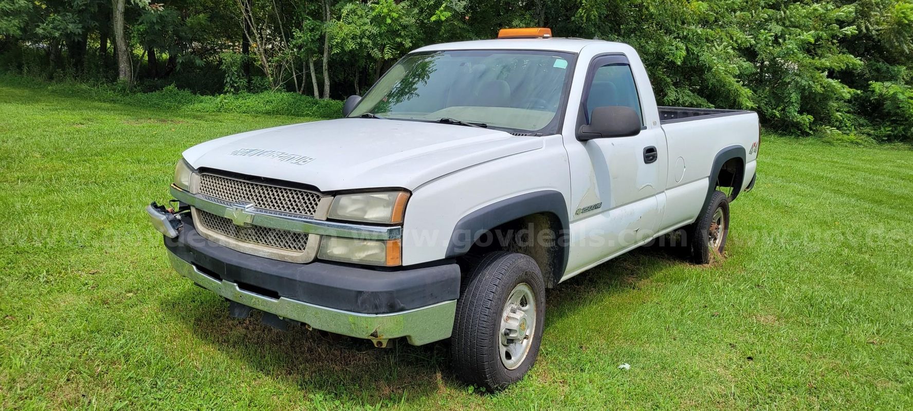 2004 Chevrolet Silverado 2500HD Work Truck Long Bed 4WD