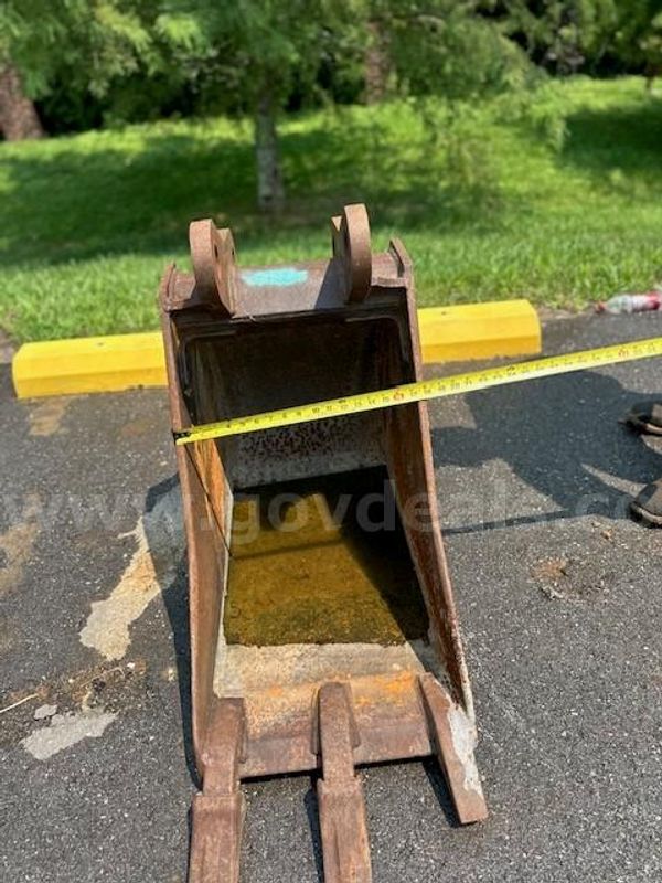Lot of (3) used backhoe buckets