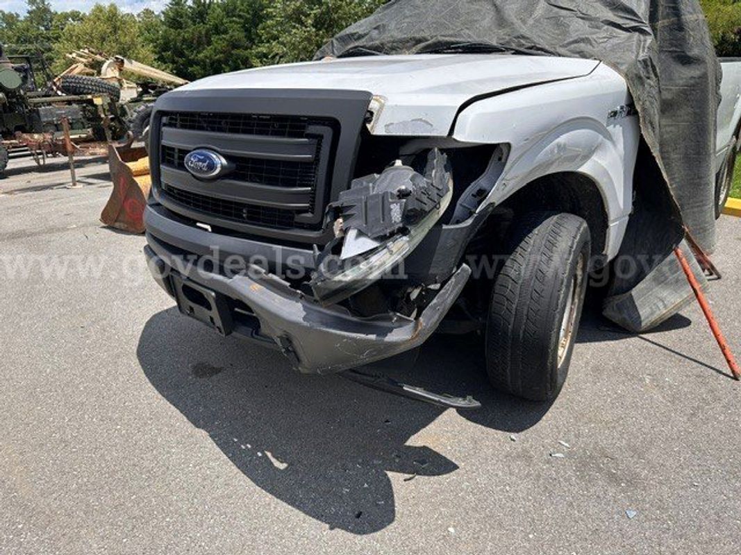 (1) USED 2014 Ford F-150 *PARTS ONLY*