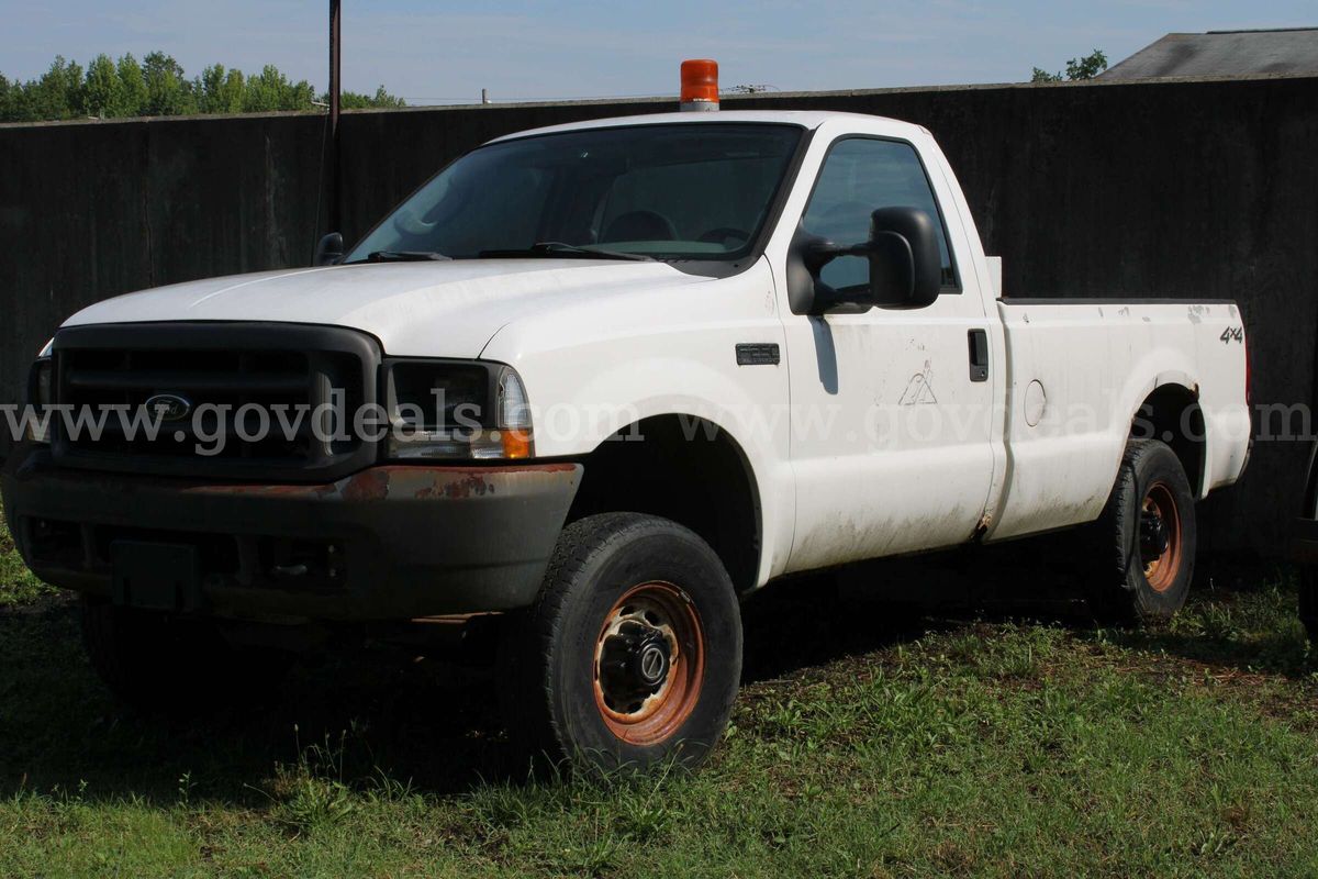 2003 Ford F-250 SD XL 4WD