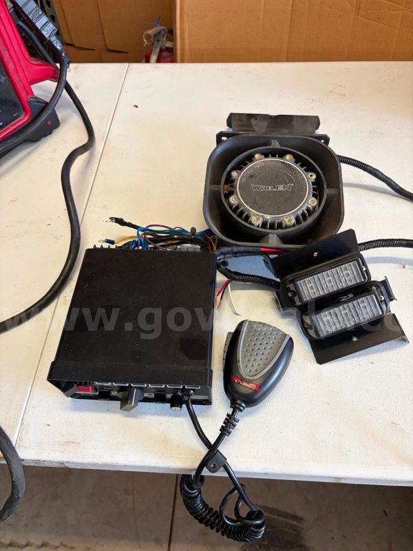 Whelen siren, speaker and grill lights