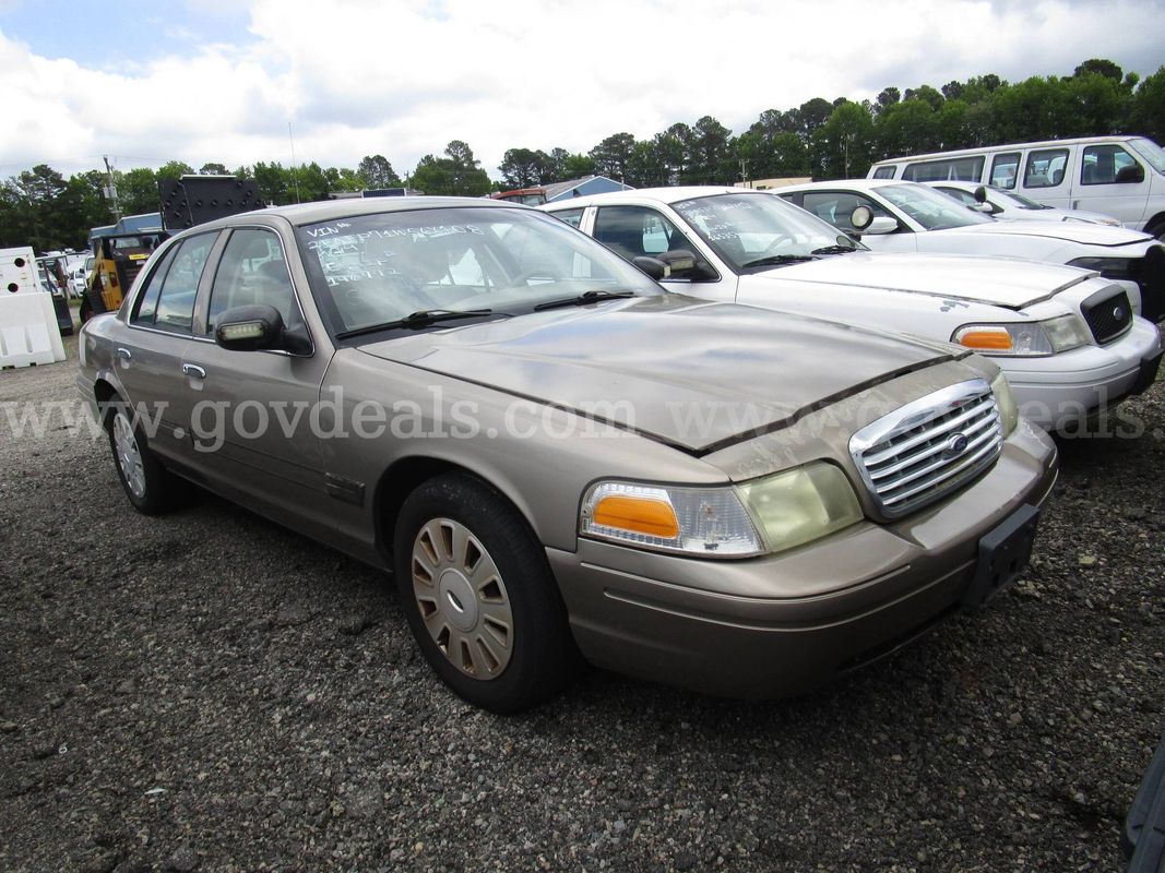 2006 FORD CROWN VICT