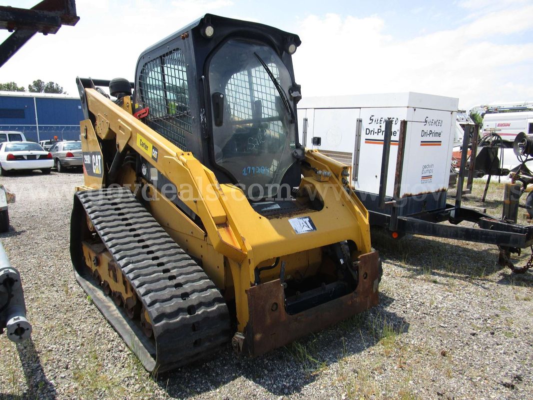 2017 CATERPILLAR 299D2