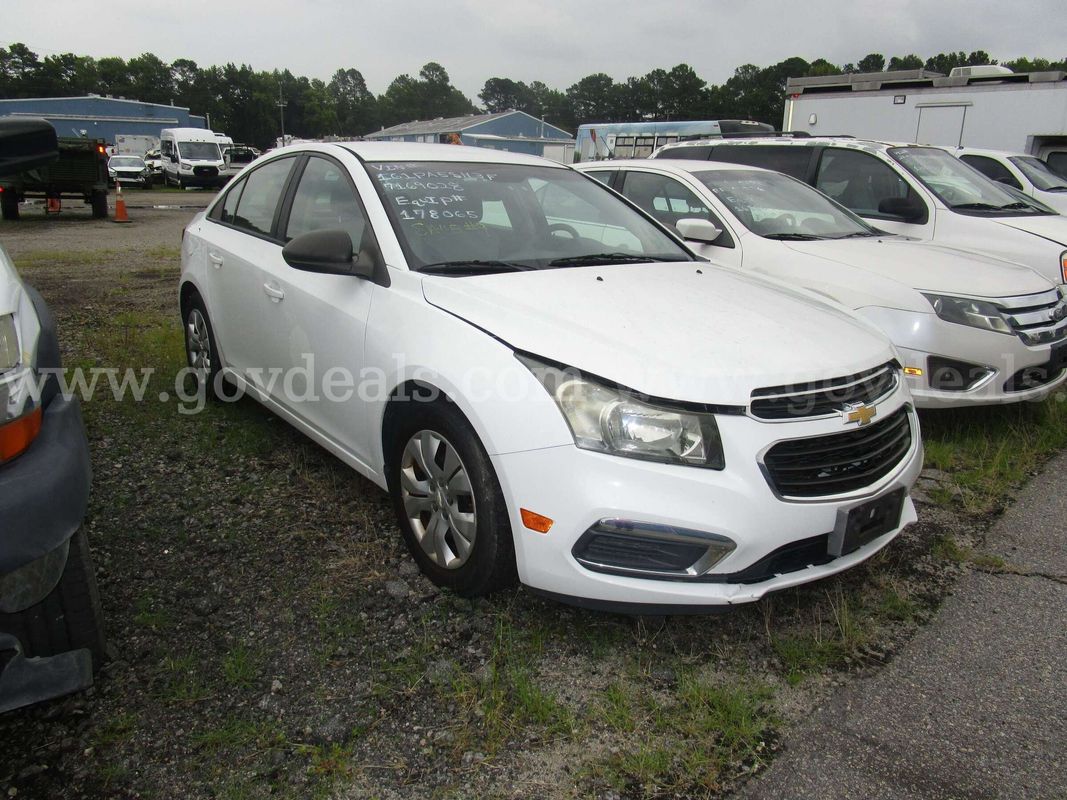 2015 CHEVROLET CRUZE
