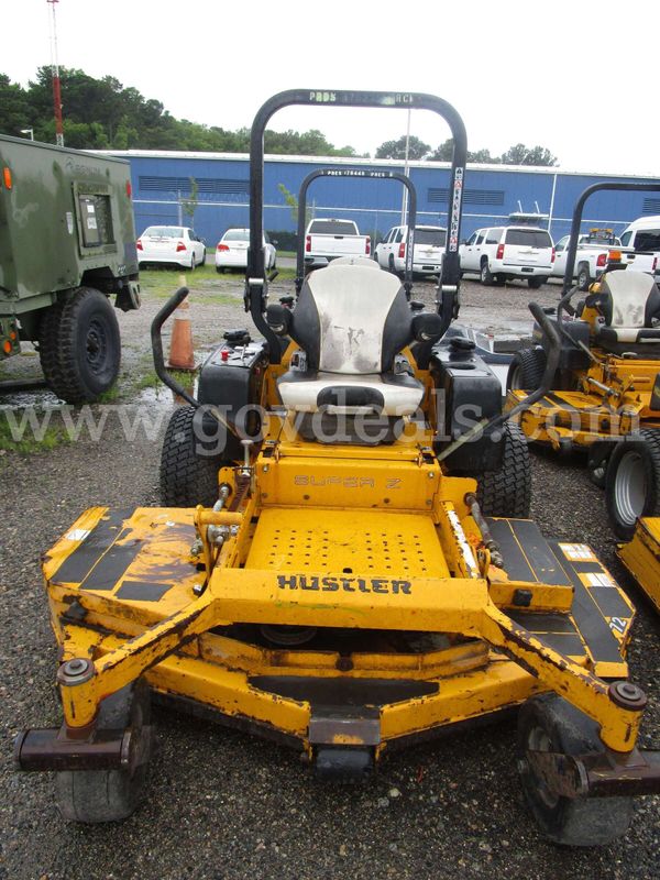 2017 HUSTLER 935064