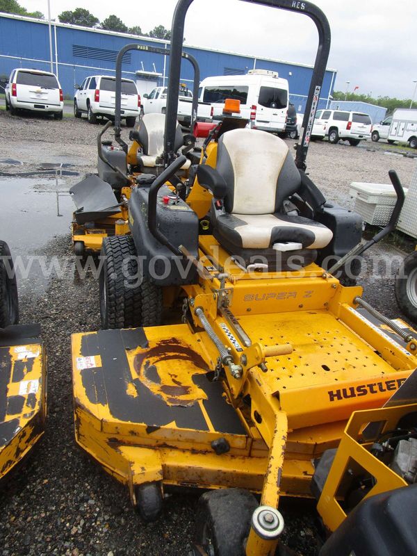 2017 HUSTLER 935064