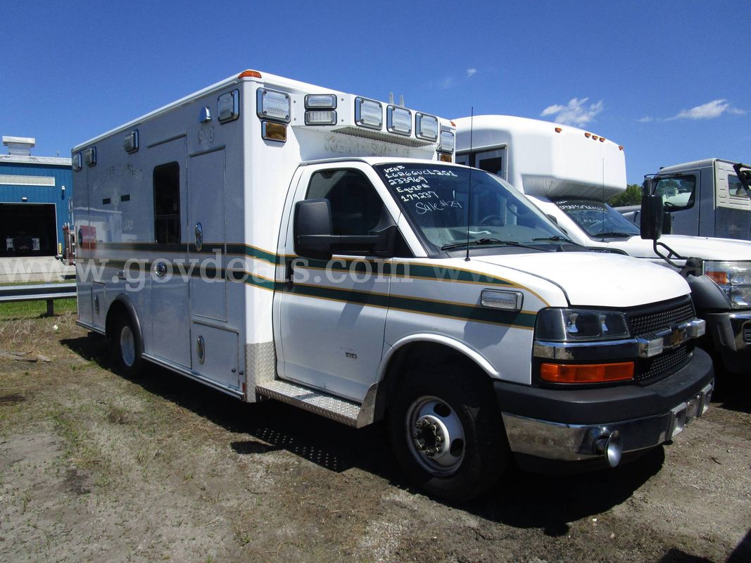 2016 CHEVROLET G4500