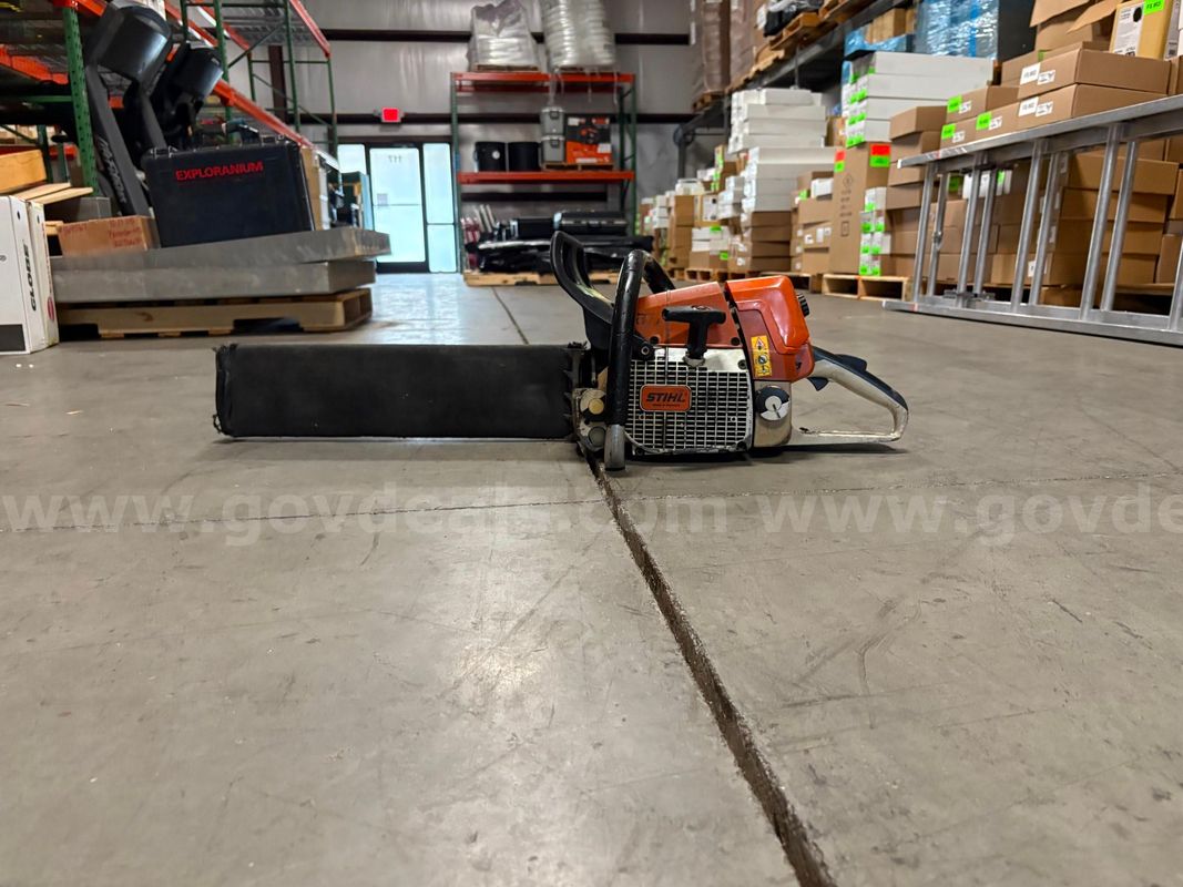 Lot 2 - Chainsaw