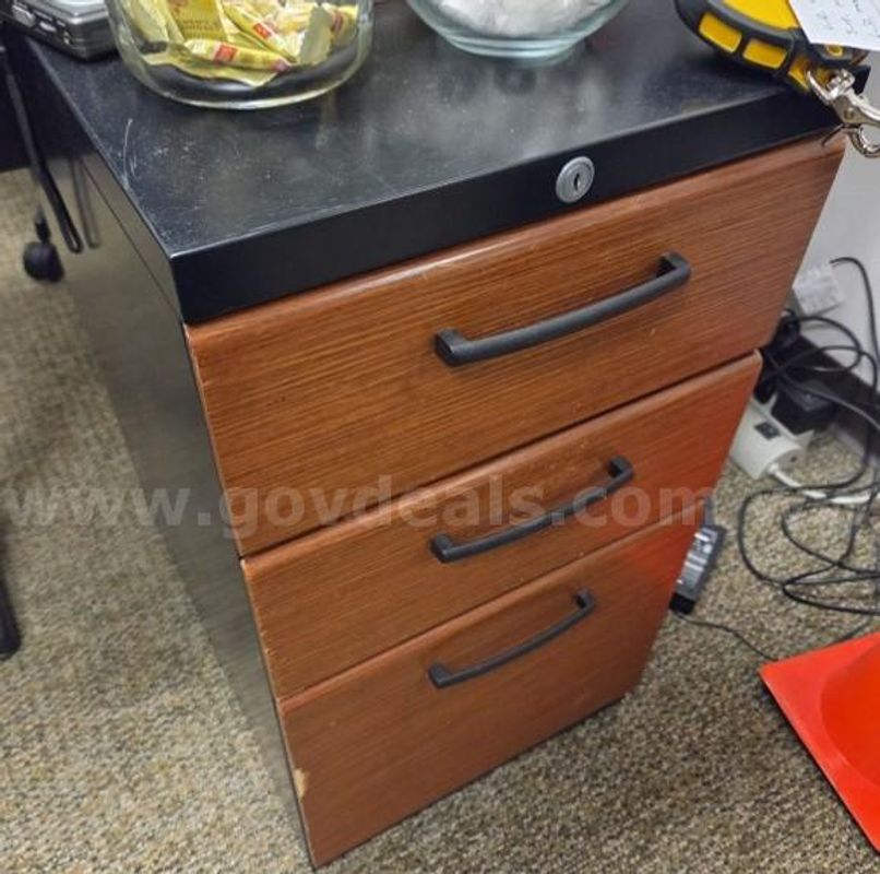 Wood face 3-drawer file cabinet