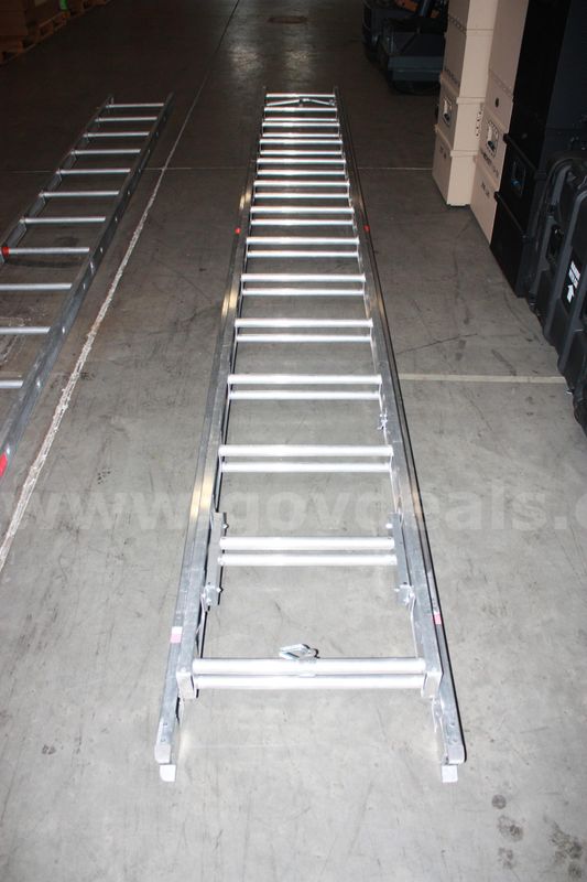 Ladder, Alluminum 28' Extension