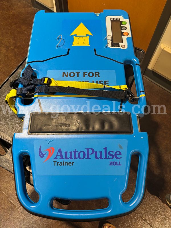 Lot of (7) Zoll Auto Pulse Resuscitation System Model 100s & Defibrillation Trainer Platforms