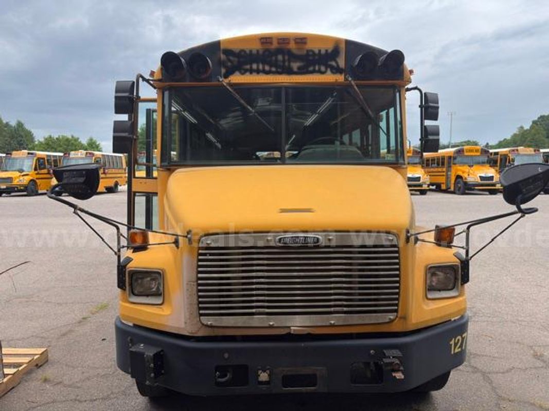 2001 Freightliner FS65