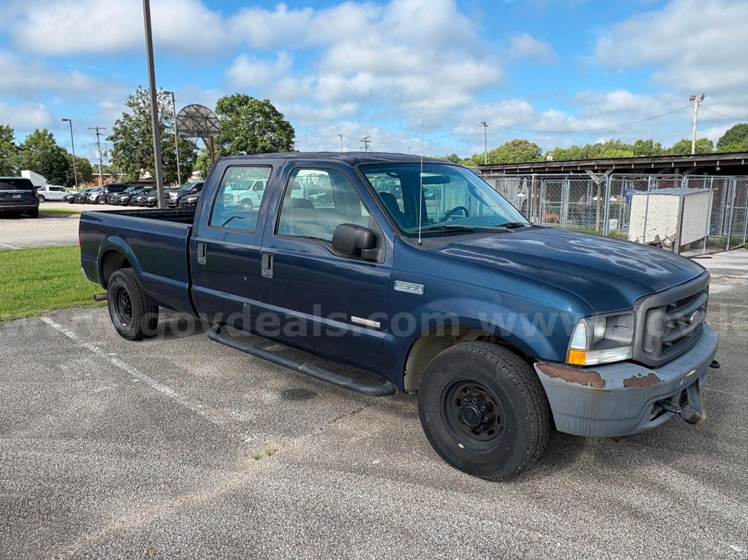 2004 Ford F-350 SD XL Crew Cab Long Bed 2WD