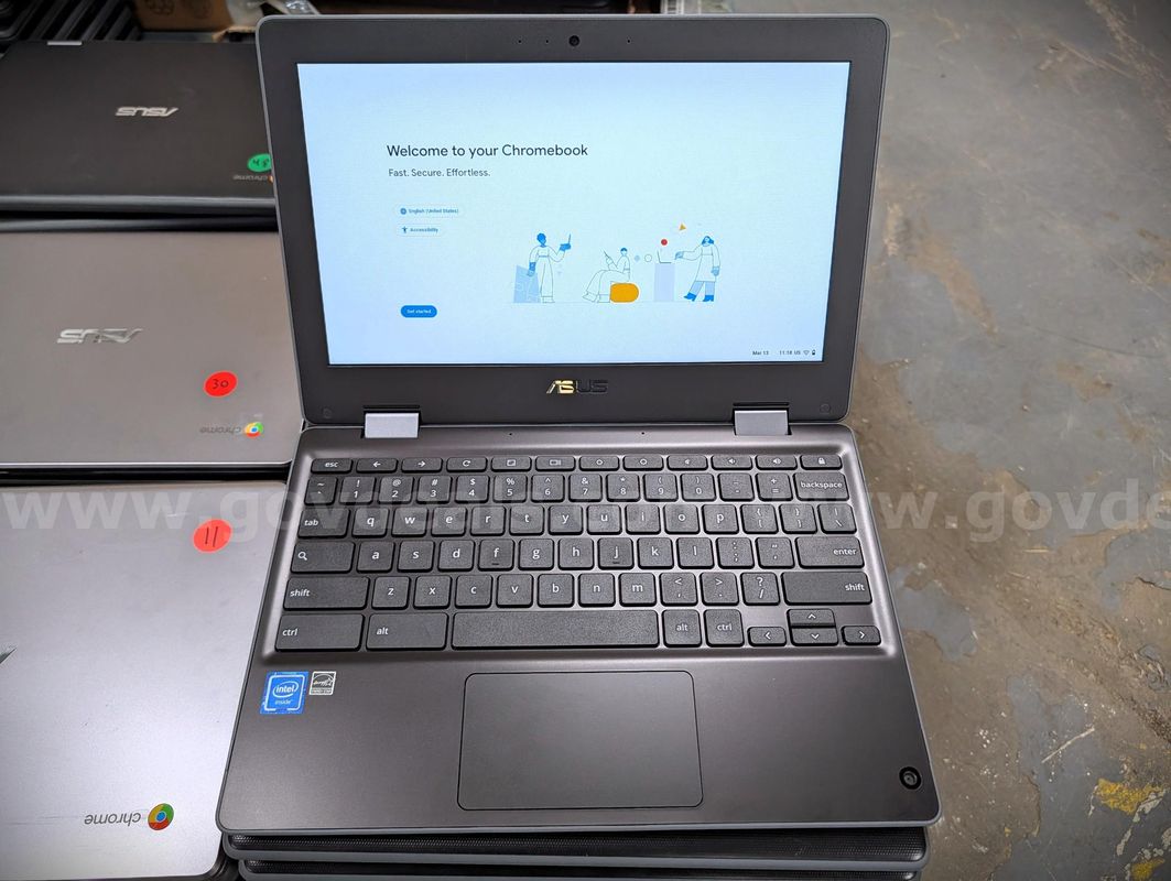 Lot of Chromebook Laptop Computers