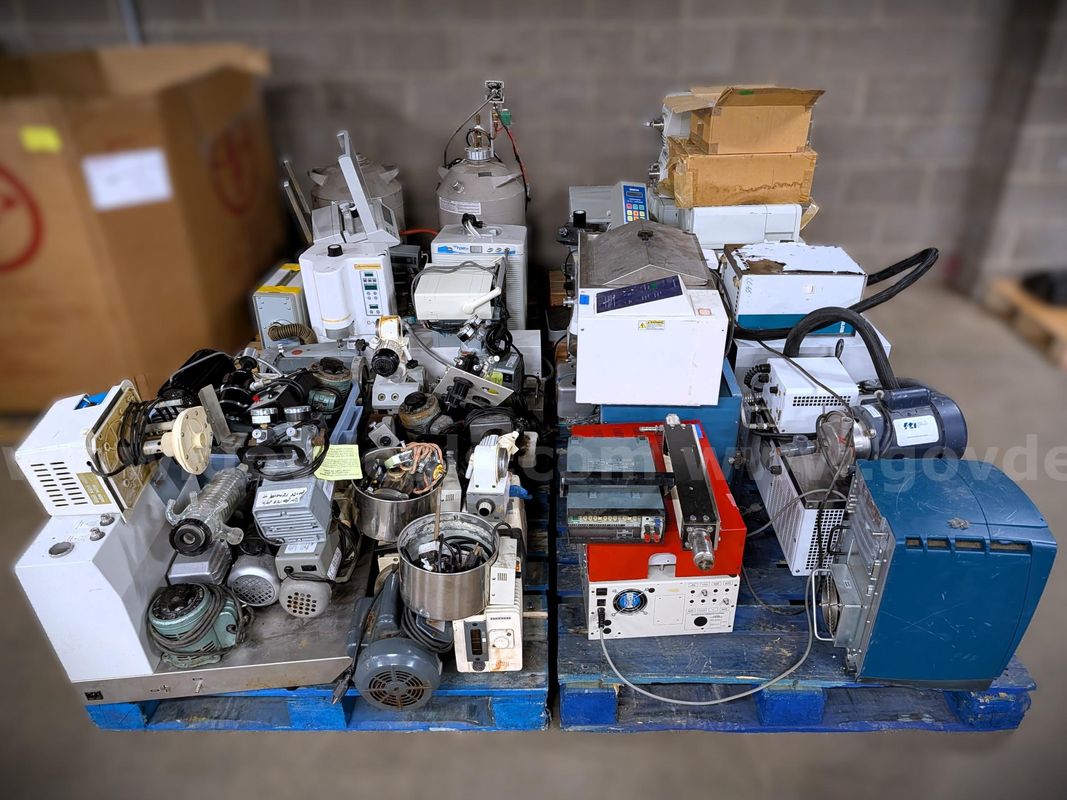 Lot of Electronic Lab Equipment