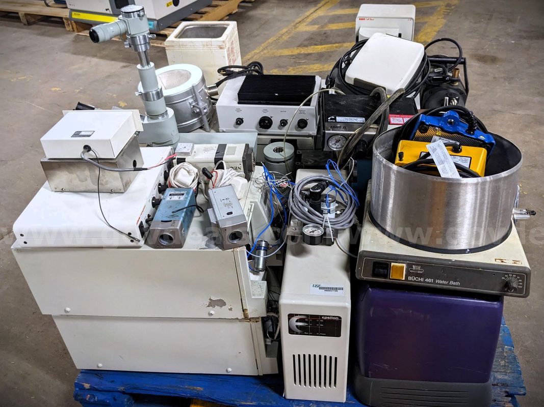 Lot of Electronic Lab Equipment
