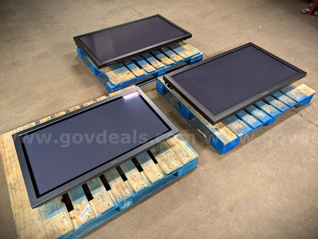 Lot of Flat Screen TV Monitors