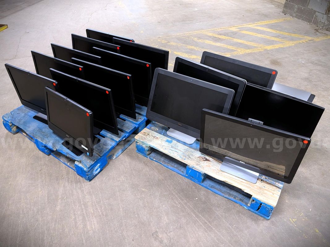 Lot of Scrap All-In-One Computers