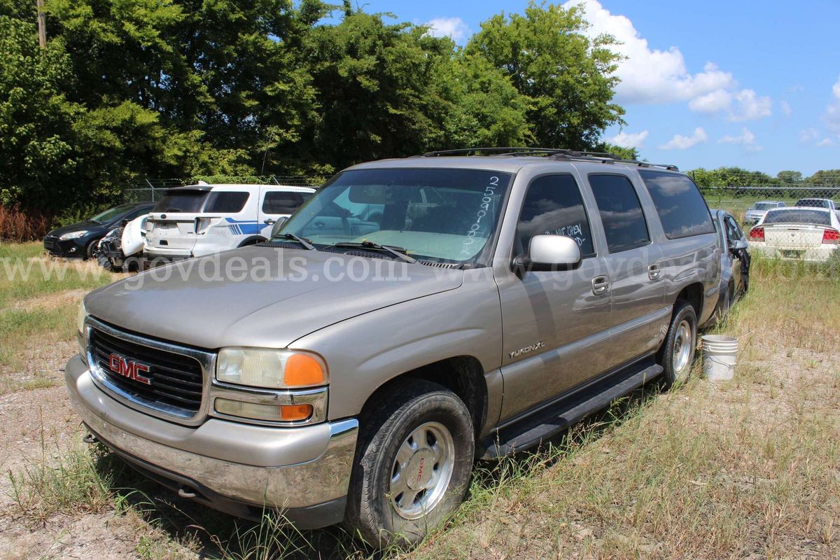 2001 GMC Yukon XL 1500 2WD