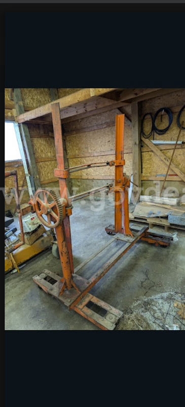 Engine Rotisserie