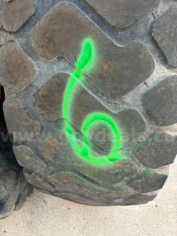 20.5R25 E-3 loader tire #6