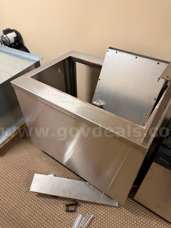 Hatco GRSB-36-I Heated Shelf and cart