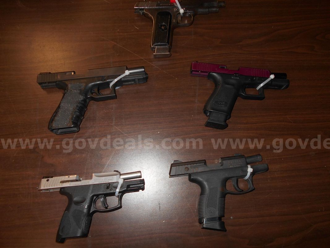 FIREARMS Lot of 5 Handguns 9mm