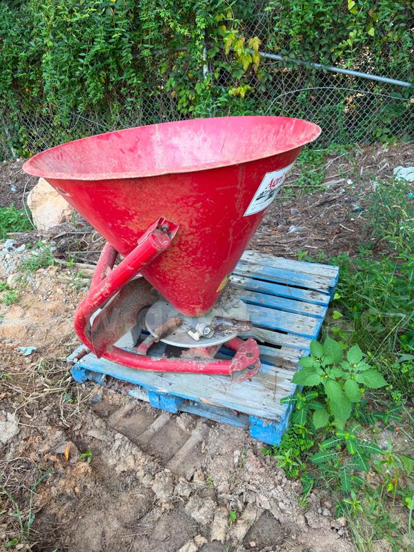 Spreader