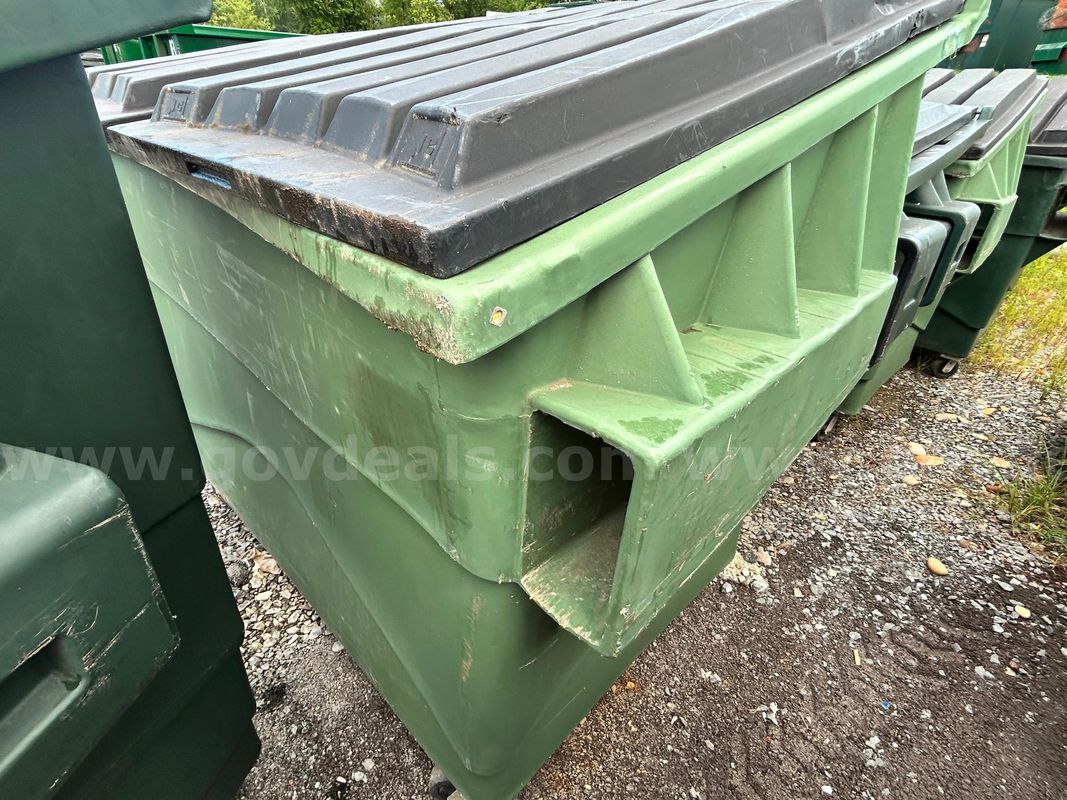 (1) Rolling Dumpster - THIS AUCTION IS FOR ONE (1) ROLLING DUMPSTER