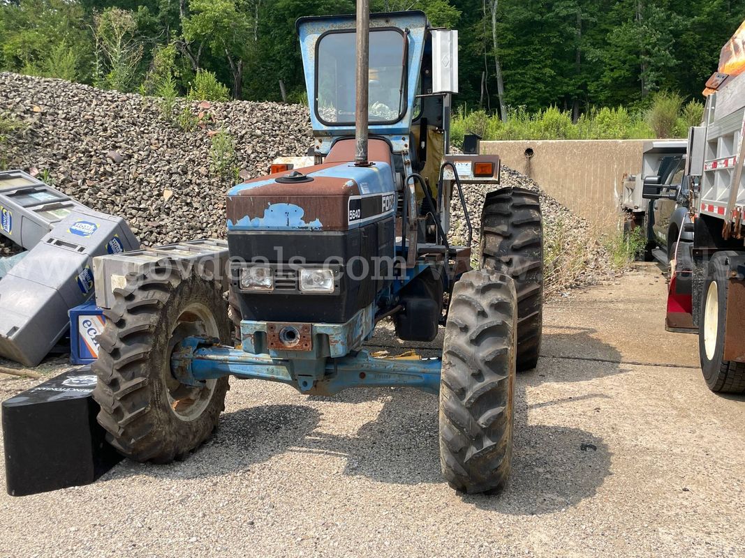 1995 Ford / New Holland 5640 Power Star SLE Tractor