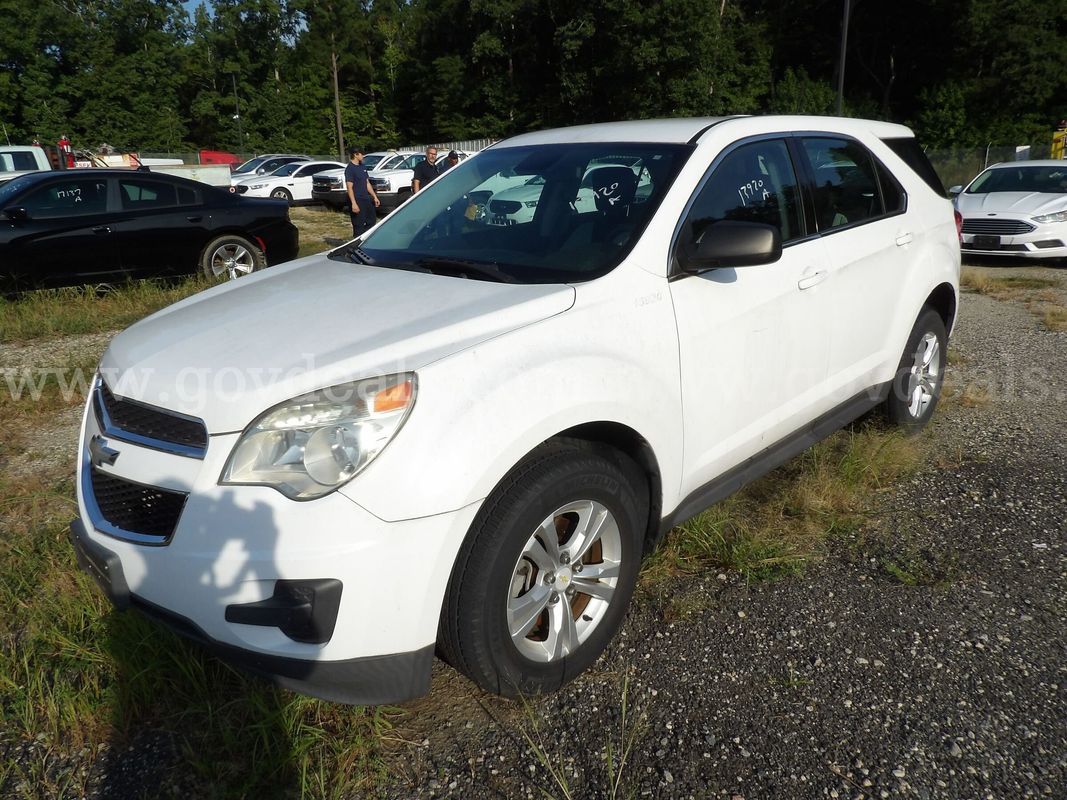 2013 Chevrolet Equinox AWD (Low miles)