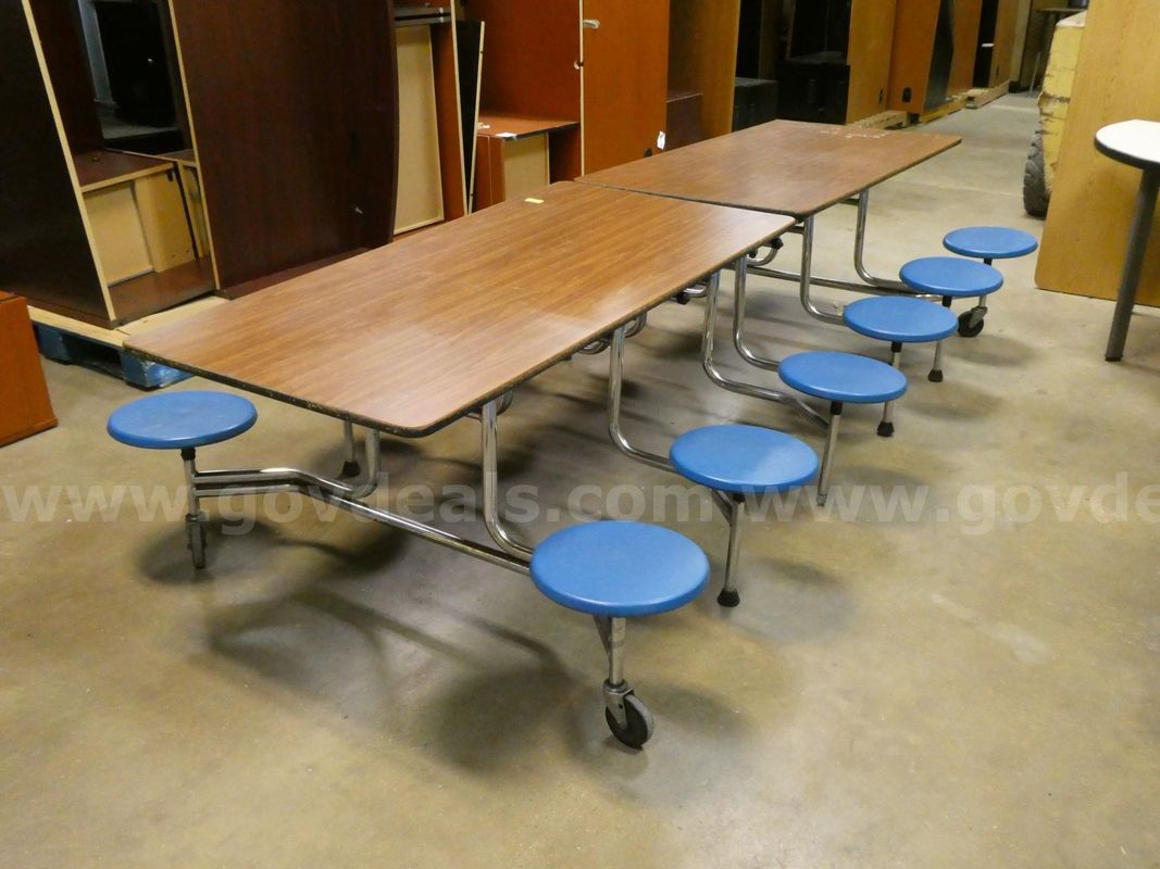 10 Cafeteria Tables