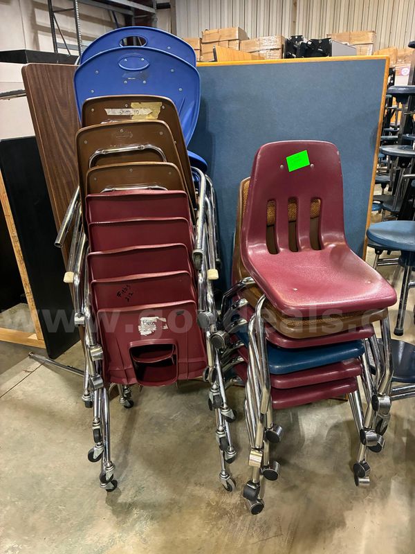 16 - Rolling Student Chairs