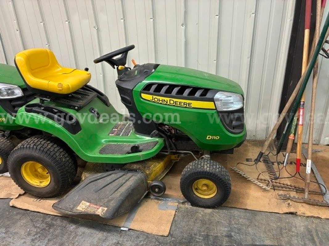 riding lawnmower