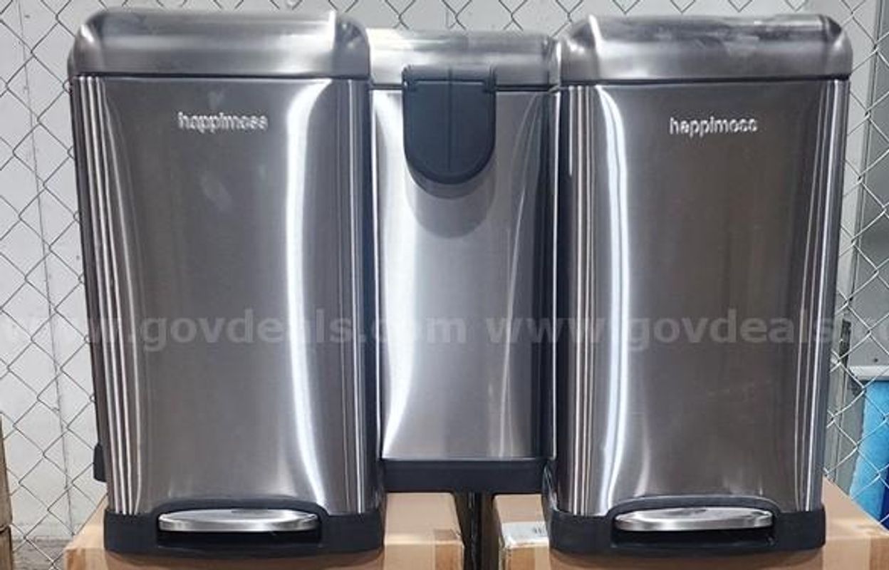 3.2 Gallon Step-Open Trash Can
