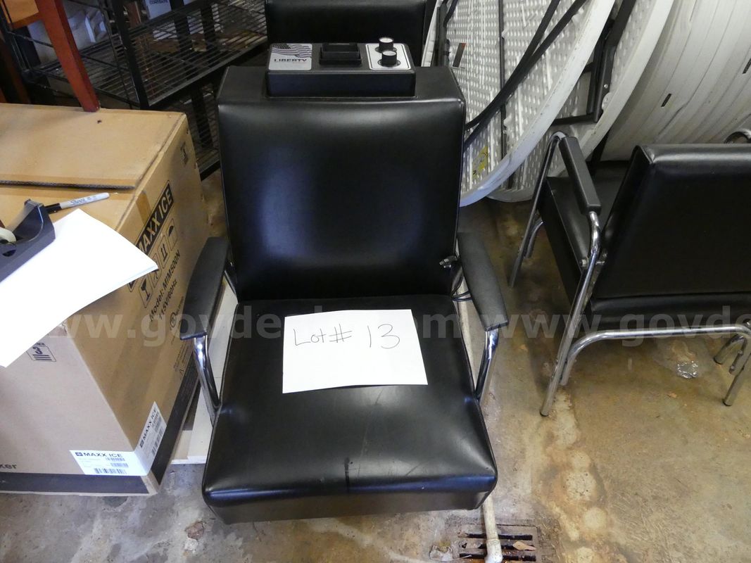 Hooded salon hair dryer chair