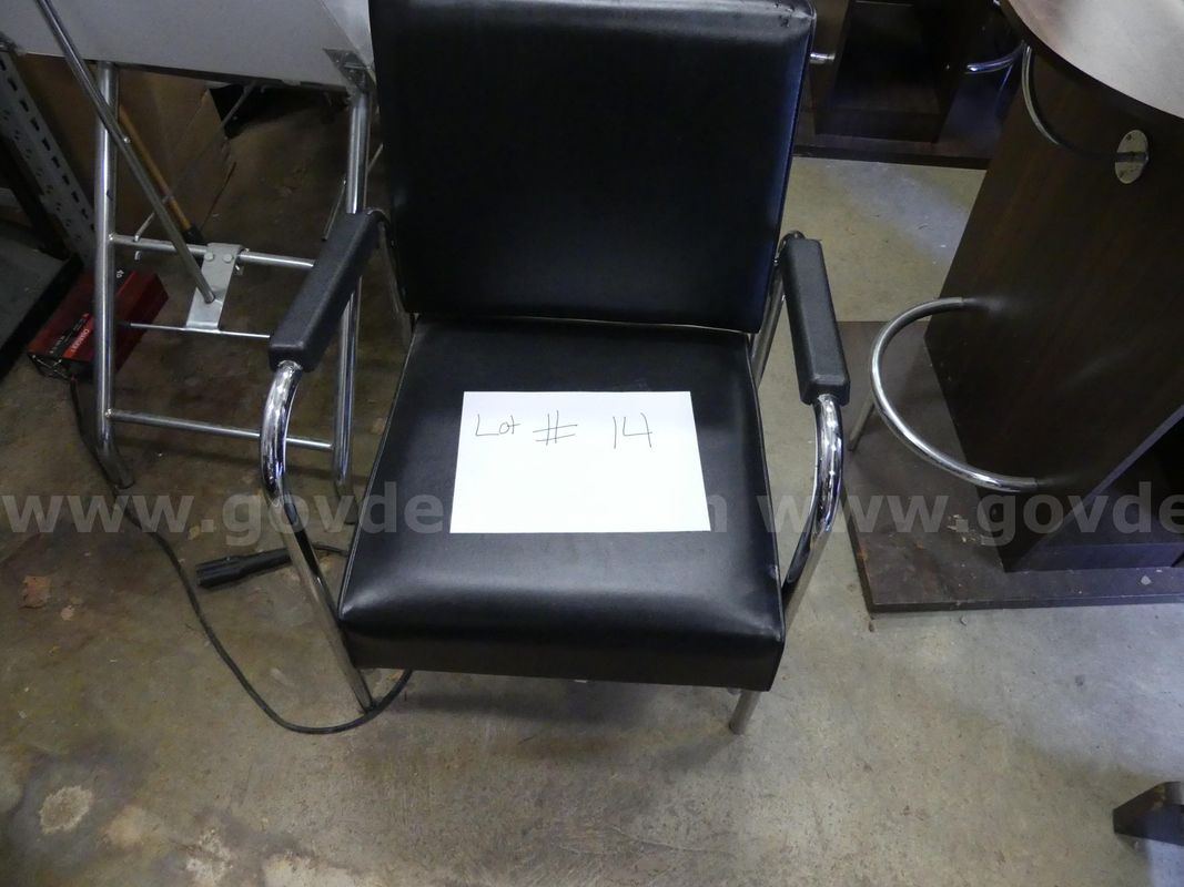 Salon shampoo chair SOLD-AS-IS
