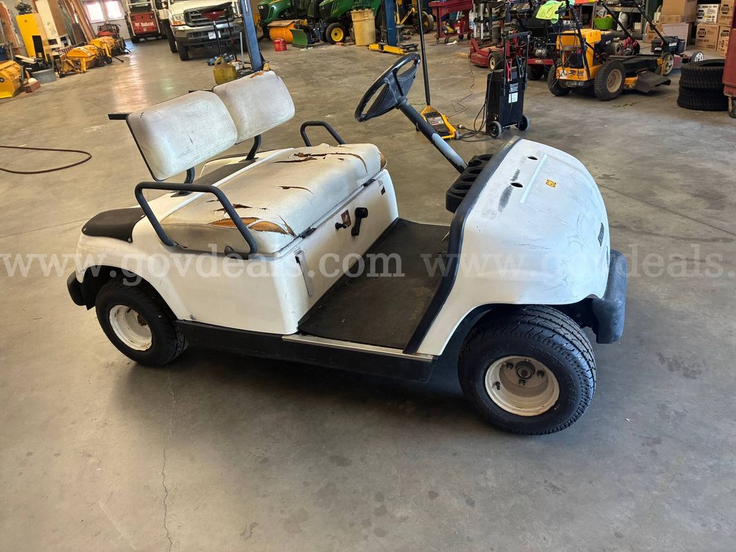 1996 Yamaha Golf Cart – 300cc Gas Engine