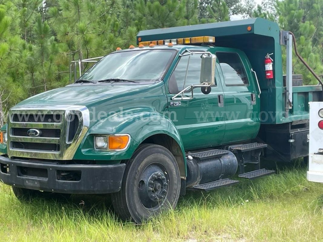 2012 Ford F-750