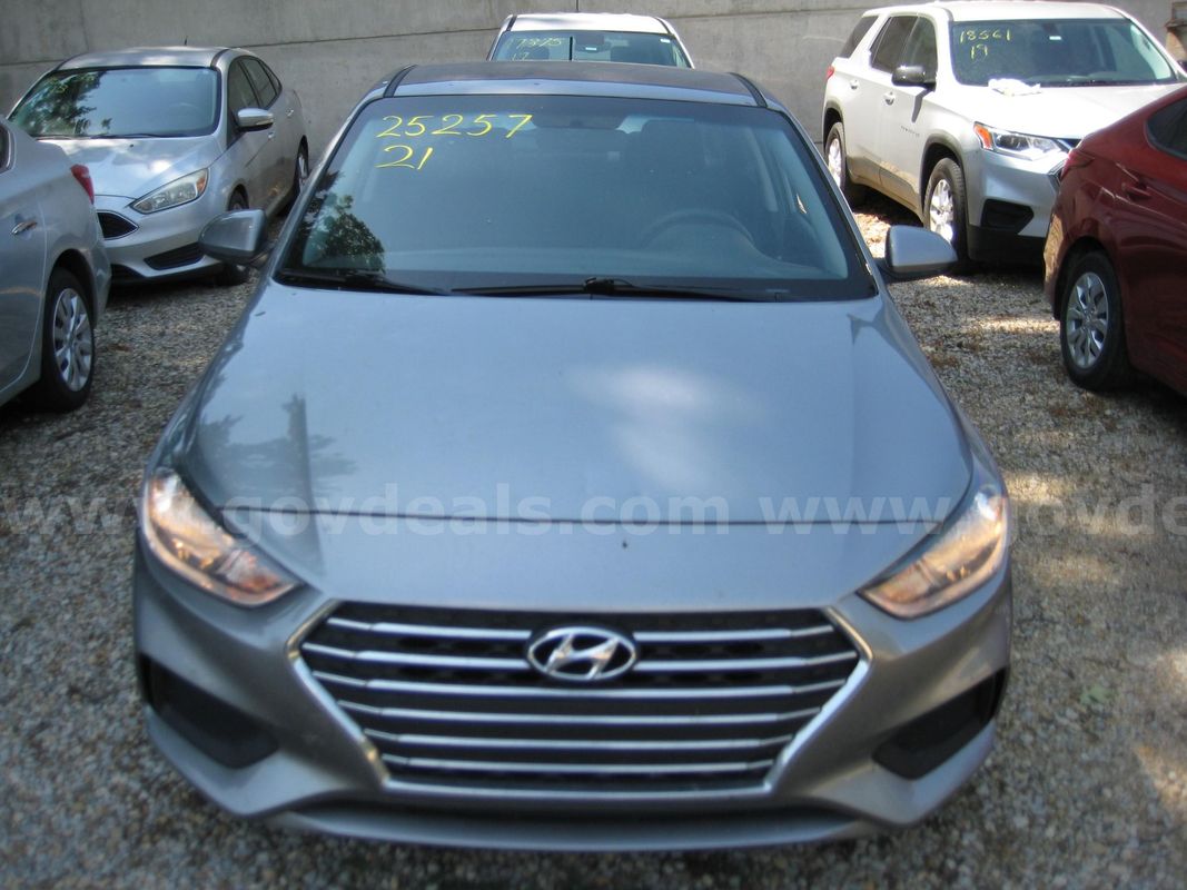 2021 Hyundai Accent SE 4-Door 6A