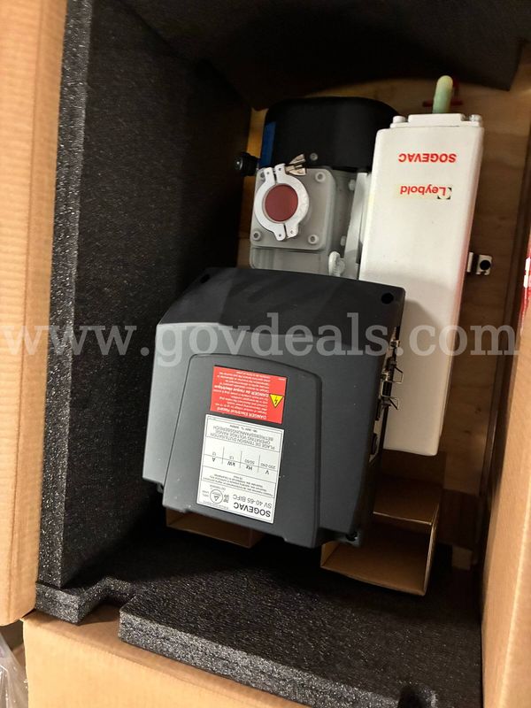 Leybold Rotary Vacuum Pump with Pipet Controller and Viles