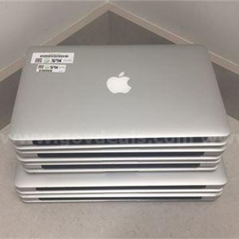 Lot of 10 Apple MacBook Airs - 6x 2015, 1x 2014, 1x 2013, 2x 2012
