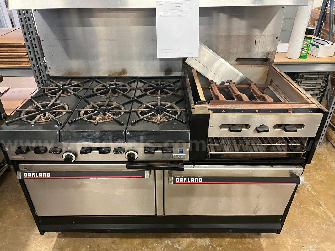 Garland 6 Burner Range /Oven/Griddle
