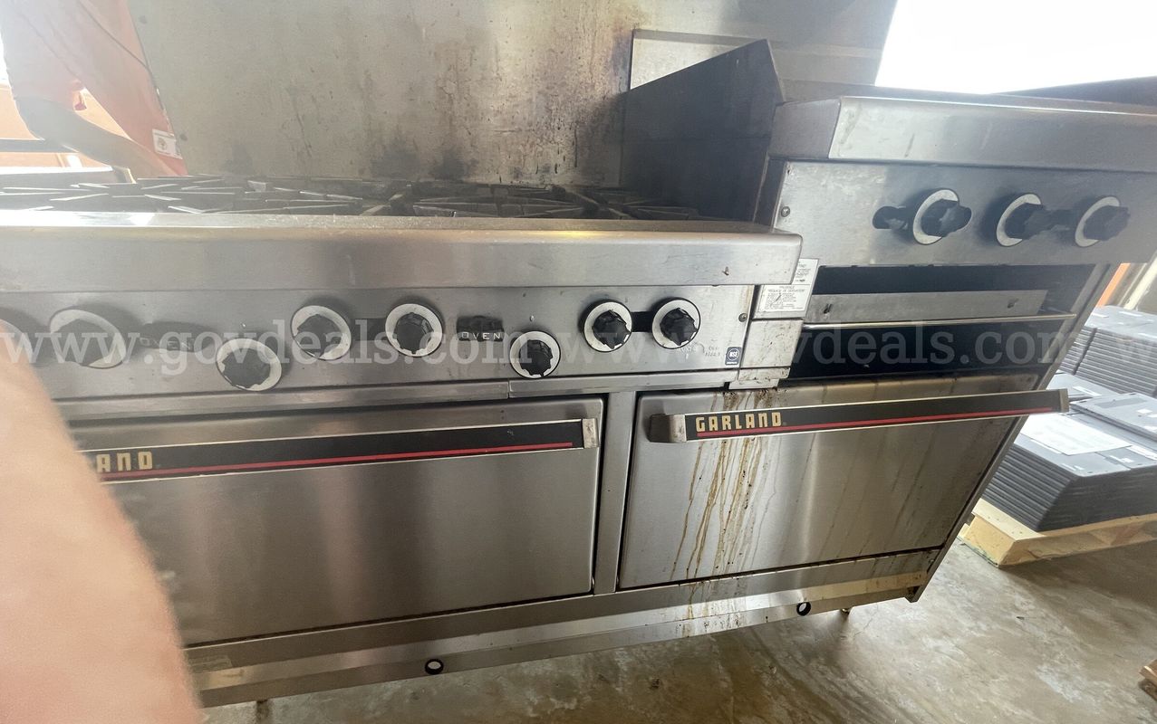 Garland 6 Burner Range /Oven