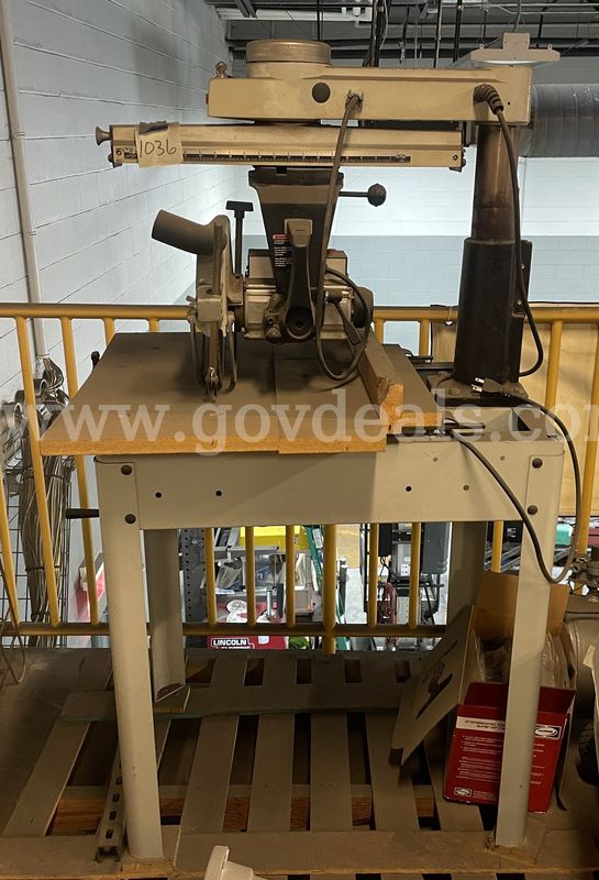 Delta Radial Overarm Saw ** QUICK SALE, Only Listed For Few Days, MUST PAY ASAP ** See Information Below