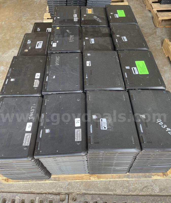 Lenovo ThinkPads - QTY OF 244 IN LOT - Hard Drives WIPED, NOT REMV'D -Note: See Below for Add'tl Fees (if applicable)