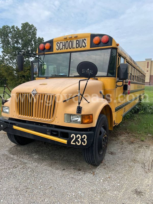 2003 International CE Series 71 Passenger Bus *(see attached vehicle inspection form*)