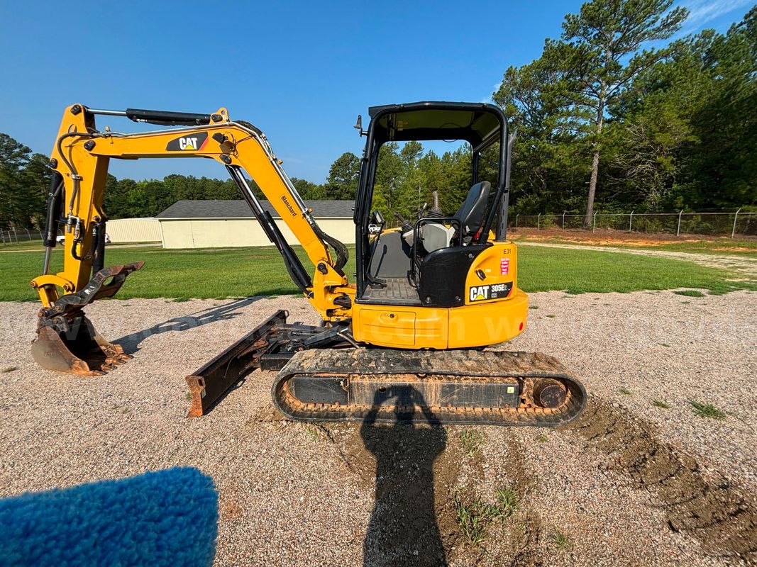 2018 Cat 305
